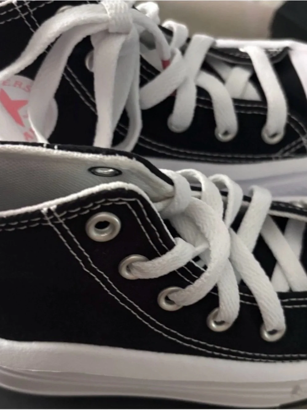 Converse high top